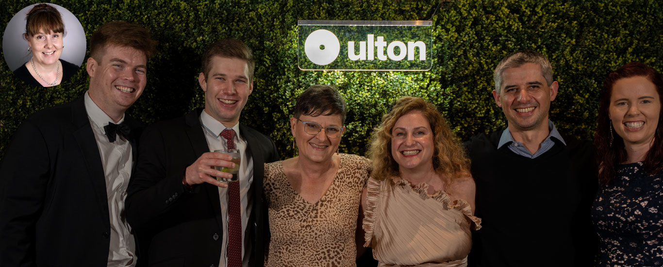 BS7_Cris-Kajewski-Team_1366pxl-x-550pxl