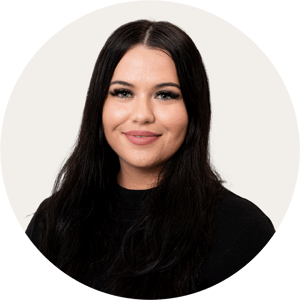 Sarah_Roberts_Profile image BACKGROUND COLOUR Warm Grey_ROUND_180 px x 180 px__RGB